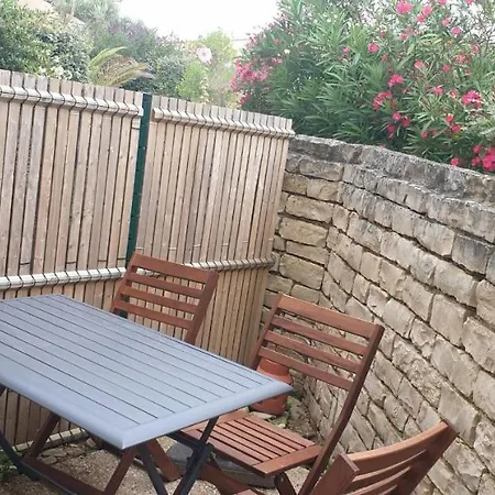 In With Pool And Parking